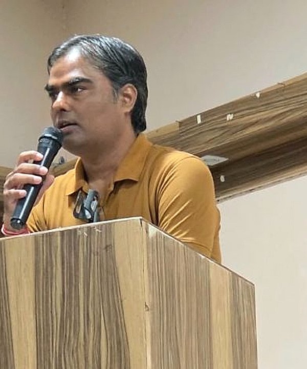 Chetan Bhawsar Speaking & Guiding